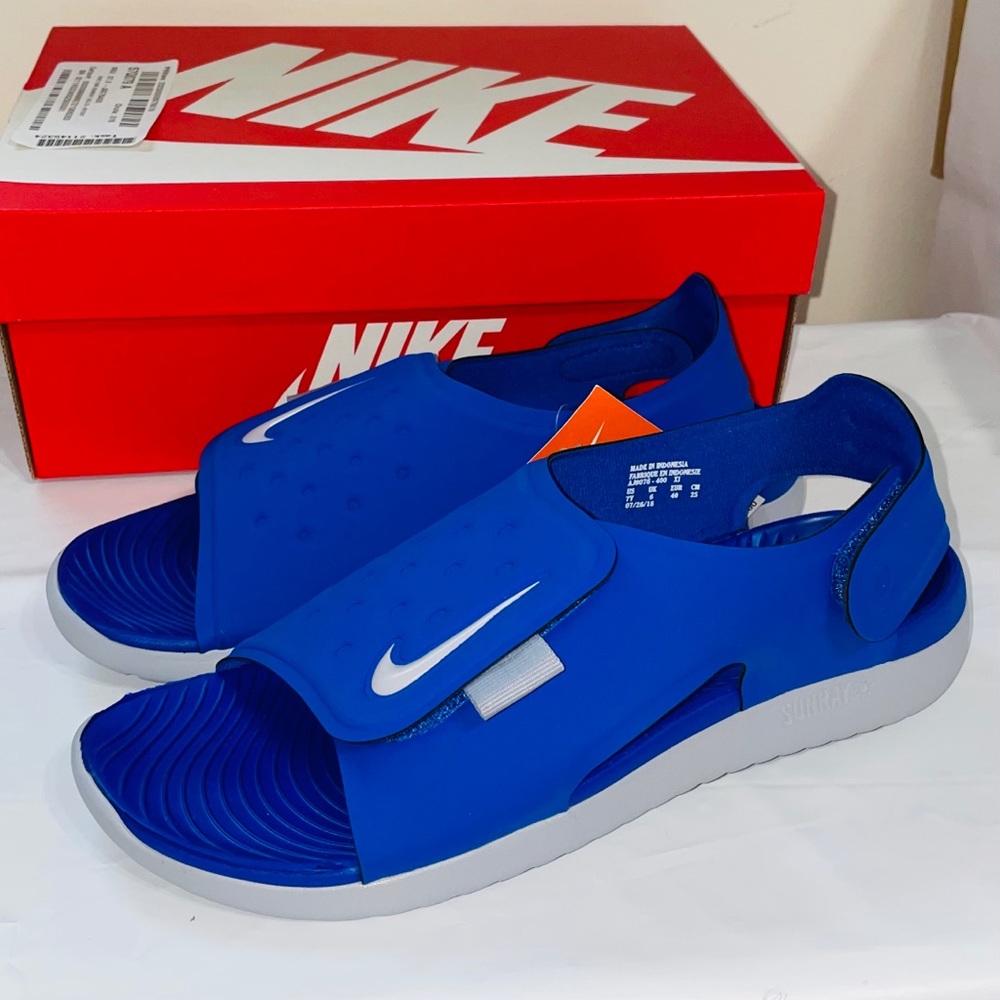 Nike Sunray sandals size 7Y